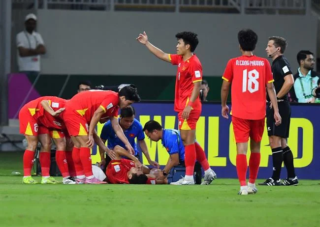 Hình ảnh minh họa quyền của người chơi đối với dữ liệu cá nhân của họ, với các biểu tượng kiểm soát và bảo mật.
